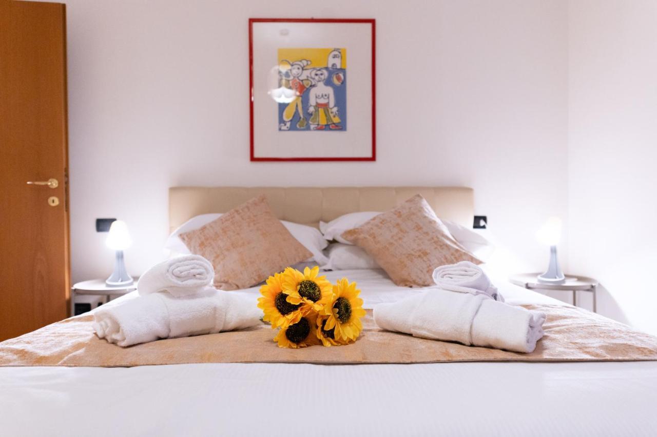 Casa Mazzini Bed & Breakfast Bologna Exterior photo